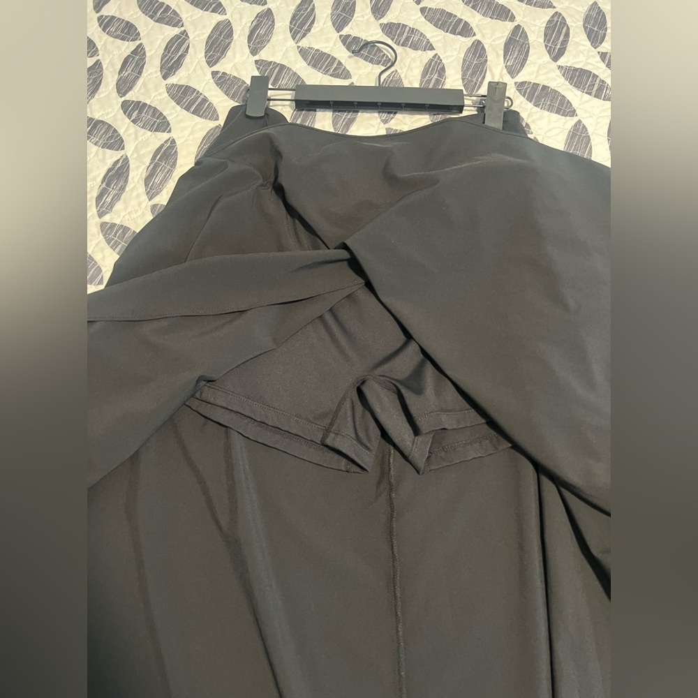 Halara Asymmetrical Skort - Picture 3 of 5